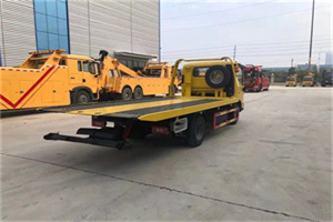 茄子河非事故拖车